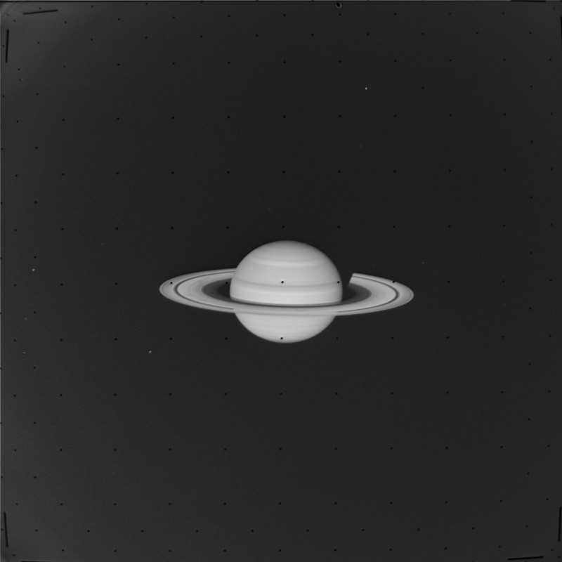 Первое Фото Сатурна
